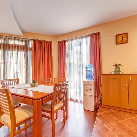 Apartamento Spacious 2bd Forest Glade - Nature Views By Flat Mаnager